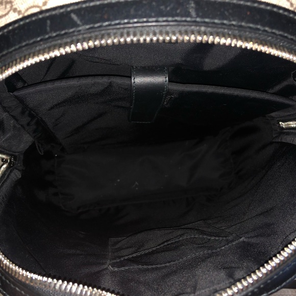 GG Supreme Stripe Gucci Backpack - Picture 3 of 4